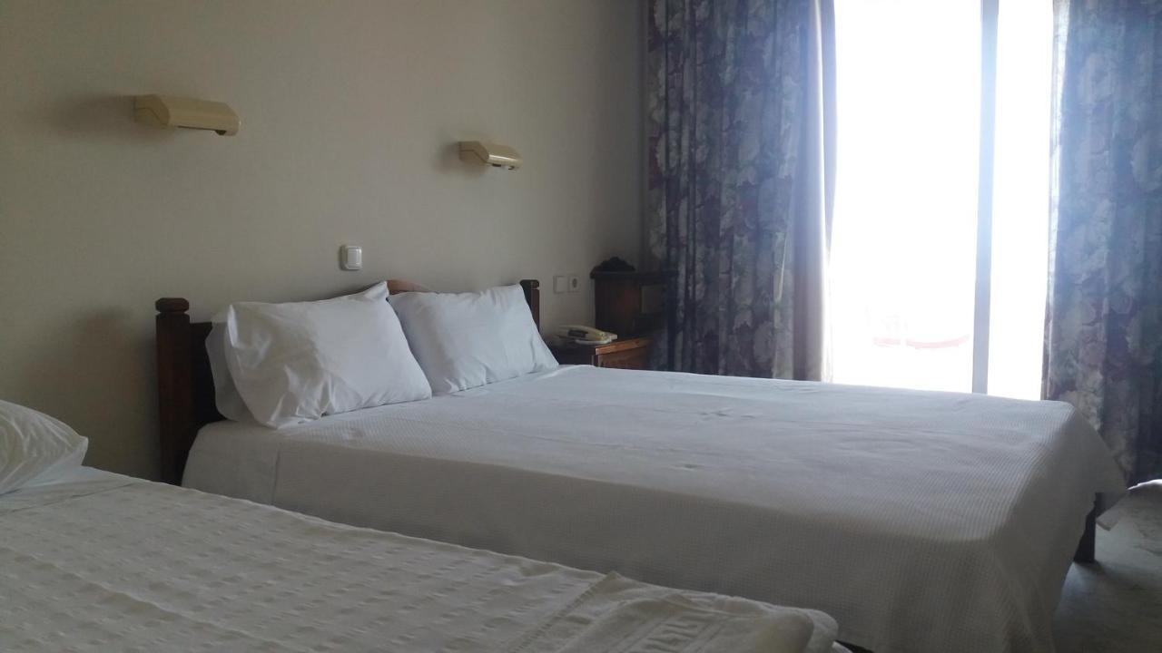 Batis Hotel Livanátai Zewnętrze zdjęcie