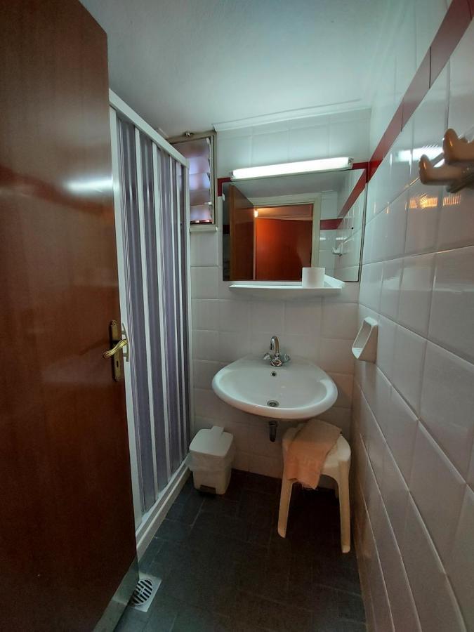 Batis Hotel Livanátai Zewnętrze zdjęcie